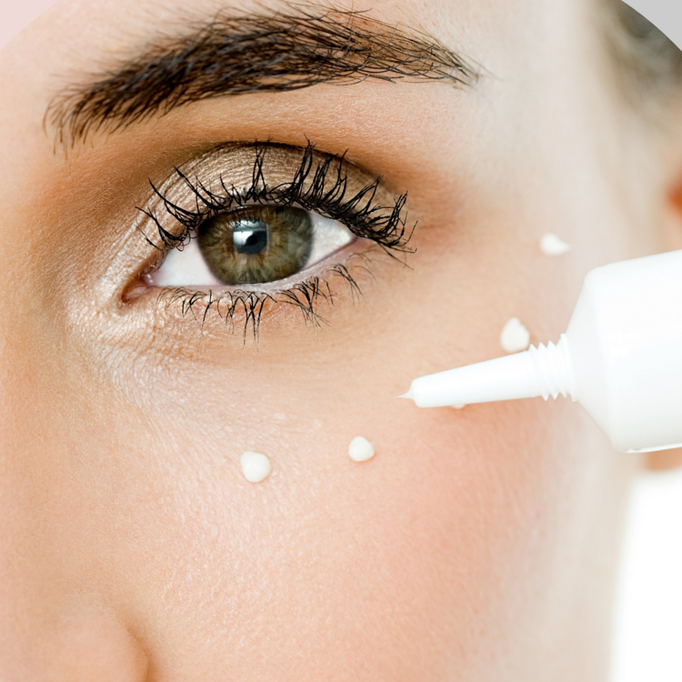 Soins contour des yeux